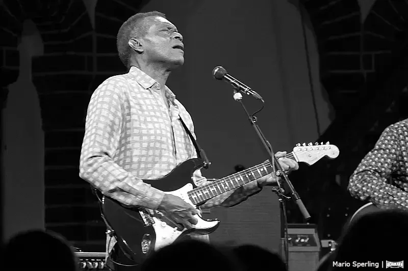 Robert Cray and his Strat