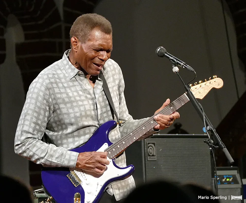 Robert Cray in der Passionskirche