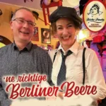 Ne richtige Berliner Beere ... | Cornelia Schönwald am Klavier begleitet Matthias Behrsing