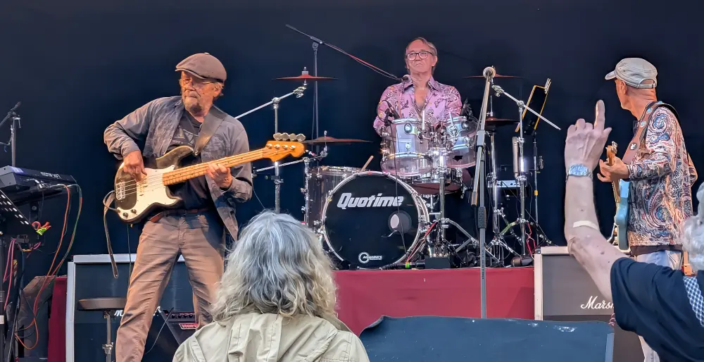 V.l.n.r.: Ralf Trotter Schmidt, Kalle Kalkowski und Michael Schirmer auf der Biesdorfer Parkbühne
