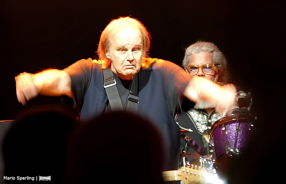 Immer im Dialog mit dem Publikum - Walter Trout im Kesselhaus Berlin