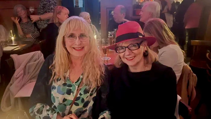 Petra Sühring-Vaughn links und Eve im SWART