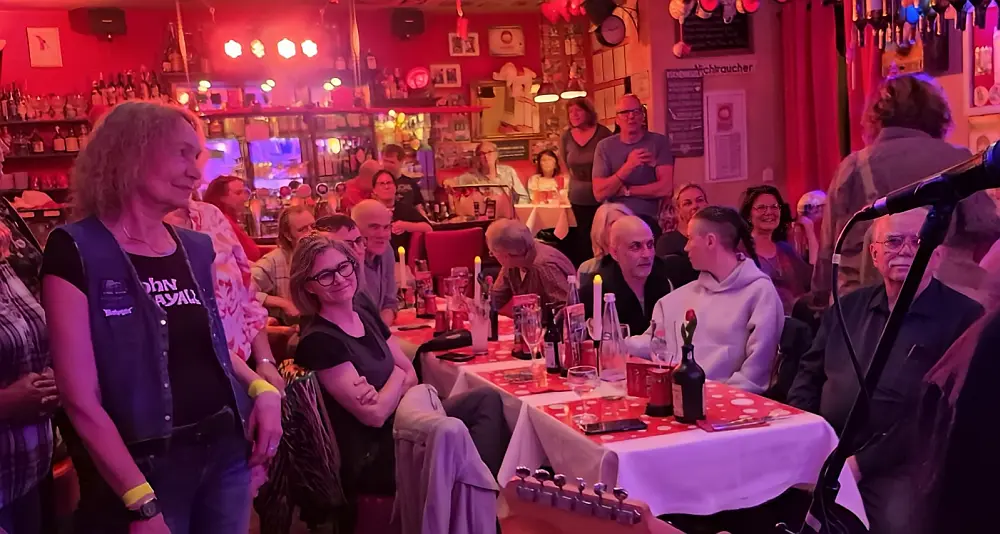 Volle Hütte - Das Norman Beaker Trio im Kulturrestaurant Dicke Paula am 1. & 2. Mai 2026