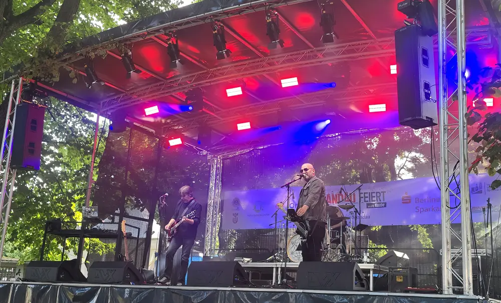 Bühne am Bootsanler - Robert Gläser Powertrio - Havelfest Spandau 2026